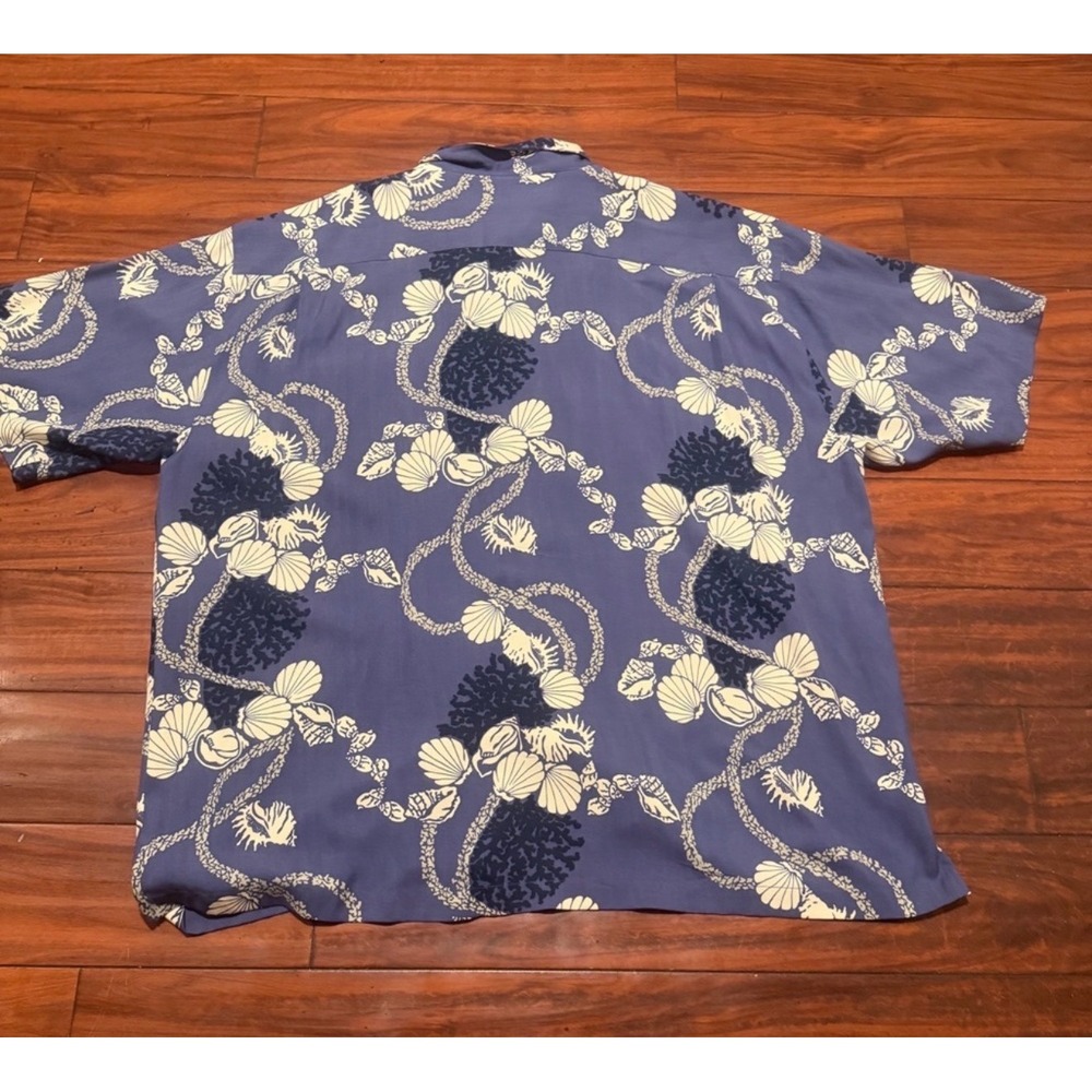 Tommy Bahama 2 Mens XXL Silk Tropical Camp Shirts Blue Purple Shells Palm - Picture 9 of 13